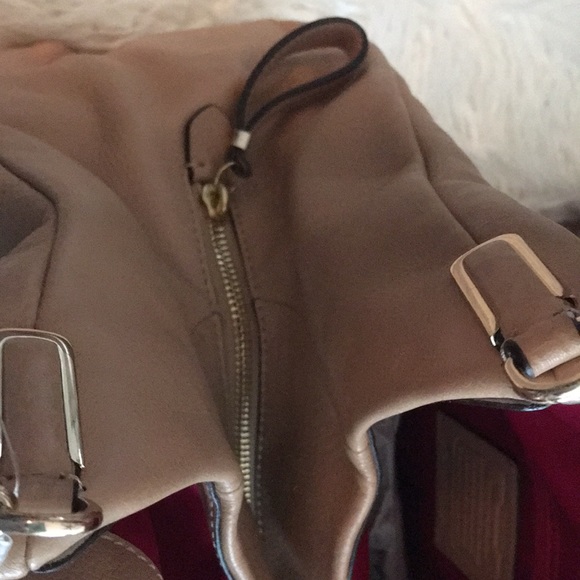 Gorgeous Coach Leather Bag, Tan, NWT, Retail $398 - Picture 7 of 13